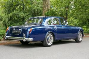 Image 7/49 of Bentley S 3 Continental Flying Spur (1964)