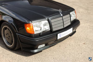 Image 84/98 of Mercedes-Benz 300 E-24 (1992)