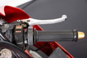 Immagine 36/45 di Honda VFR 400 R (1992)