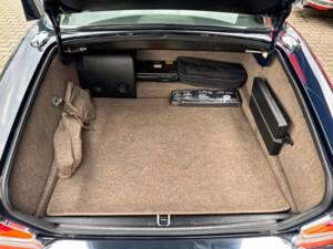 Image 19/20 de Daimler Double Six (1993)