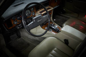 Image 46/97 of Daimler Double Six (1994)