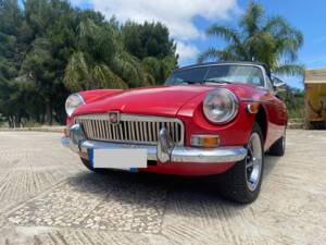 Immagine 4/66 di MG MGB (1977)