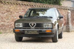 Afbeelding 30/50 van Alfa Romeo Alfetta 2.0 (1984)