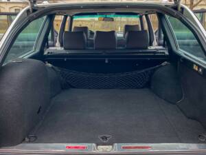 Bild 23/24 von Mercedes-Benz 280 TE (1984)