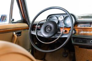 Bild 8/32 von Mercedes-Benz 300 SEL 3.5 (1970)