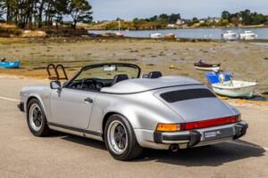 Image 24/132 of Porsche 911 Speedster 3.2 (1989)