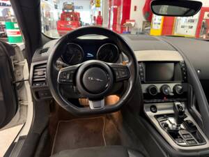 Afbeelding 8/18 van Jaguar F-Type (2017)