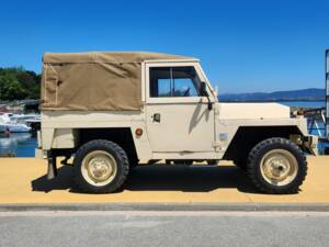 Bild 5/8 von Land Rover 109 (1978)