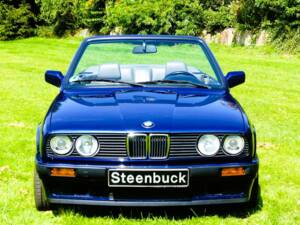 BMW 320i Cabriolet (E30) 1992
