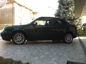 Image 4/50 of Volkswagen Golf III Cabrio 1.6 (1998)