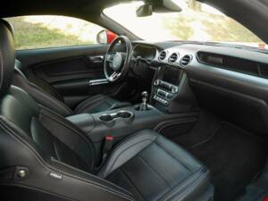 Image 27/33 de Ford Mustang GT 5.0 V8 (2022)