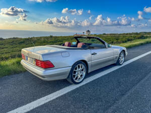Image 13/23 de Mercedes-Benz SL 320 (1996)