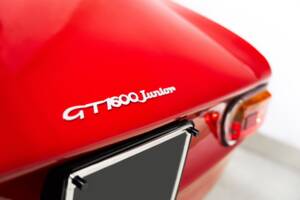 Bild 29/32 von Alfa Romeo Giulia 1600 GT Junior (1972)