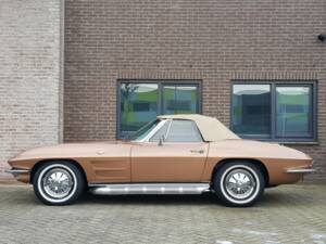 Bild 3/24 von Chevrolet Corvette Sting Ray Convertible (1964)