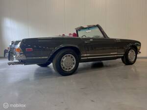 Image 35/40 of Mercedes-Benz 280 SL (1970)