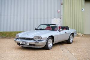 Image 9/50 of Jaguar XJS 6.0 (1993)