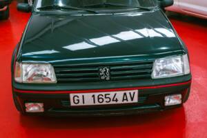 Image 5/33 of Peugeot 205 GTi 1.9 (1993)