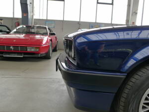 Image 28/37 of BMW 325i (1991)