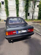 Bild 5/5 von BMW 318i Baur TC (1990)