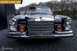 Image 3/14 of Mercedes-Benz 280 SE 3,5 (1970)