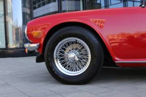 Image 38/49 of Triumph TR 6 (1976)
