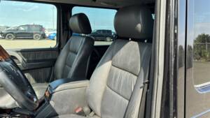 Bild 18/63 von Mercedes-Benz G 500 (lang) (2009)