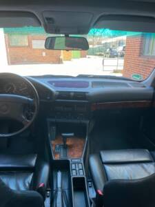 Bild 68/82 von BMW 525i (1993)