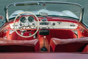 Image 14/19 of Mercedes-Benz 190 SL (1957)
