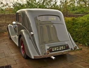 Image 16/50 of Rolls-Royce Phantom III (1937)