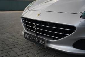 Bild 30/50 von Ferrari California T (2015)