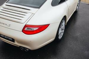 Afbeelding 16/53 van Porsche 911 Carrera S (2010)