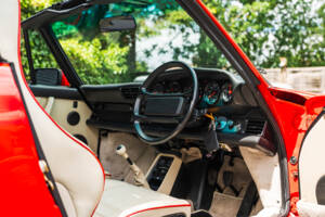 Afbeelding 46/53 van Porsche 911 Turbo 3.3 (1989)