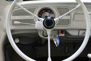 Image 21/39 of Volkswagen Escarabajo 1200 A (1965)