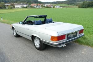 Image 4/37 de Mercedes-Benz 450 SL (1978)