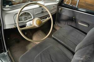 Immagine 2/19 di Peugeot 203 CL Familiare (1955)