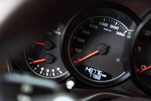 Image 12/31 of Porsche Panamera Turbo (2010)