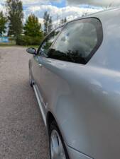 Image 16/111 of Alfa Romeo 147 3.2 GTA (2002)