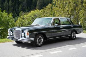 Image 18/39 of Mercedes-Benz 300 SEL 6.3 (1970)