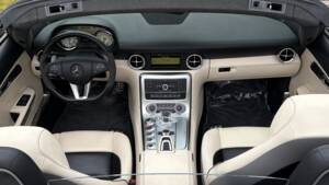Image 23/28 of Mercedes-Benz SLS AMG Roadster (2012)