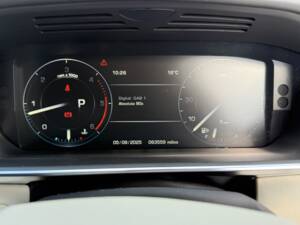 Bild 32/35 von Land Rover Range Rover Vogue TDV6 (2015)