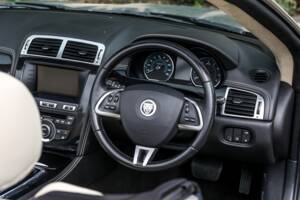 Image 32/41 of Jaguar XK (2013)