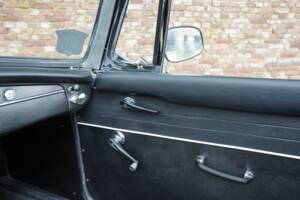 Bild 35/50 von MG MGB (1966)
