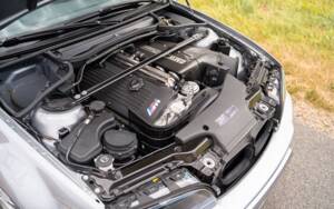 Image 40/42 of BMW M3 CSL (2003)