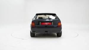 Image 8/15 de Lancia Delta HF Integrale 16V (1992)