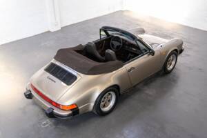 Image 20/36 of Porsche 911 Carrera 3.2 (1984)