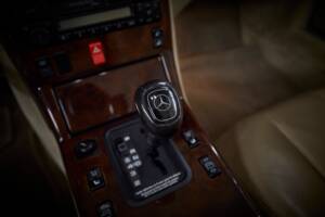 Image 74/100 de Mercedes-Benz SL 280 (1995)