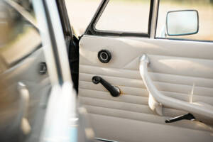 Bild 48/57 von BMW 1602 (1973)