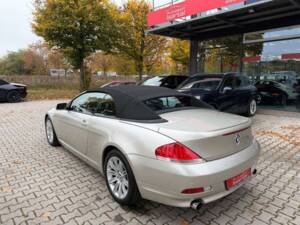 Image 21/24 of BMW 645Ci (2005)
