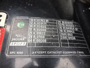 Image 10/41 de Jaguar XJRS 6.0 (1990)