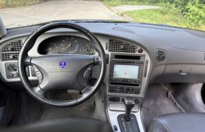 Image 13/33 de Saab 9-5 2.3 Turbo (2002)